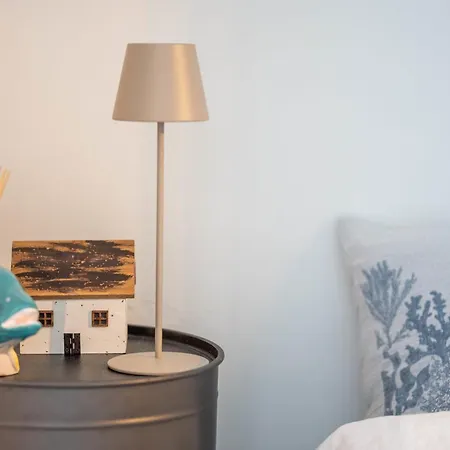 Charming 29 M With Parking In Apartment *